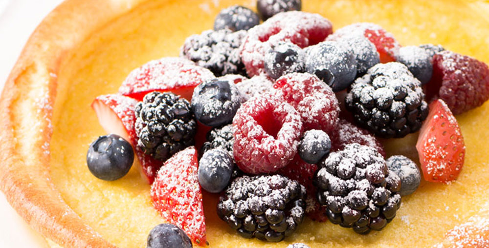 Dutch Baby Pancakes with Fresh Berries