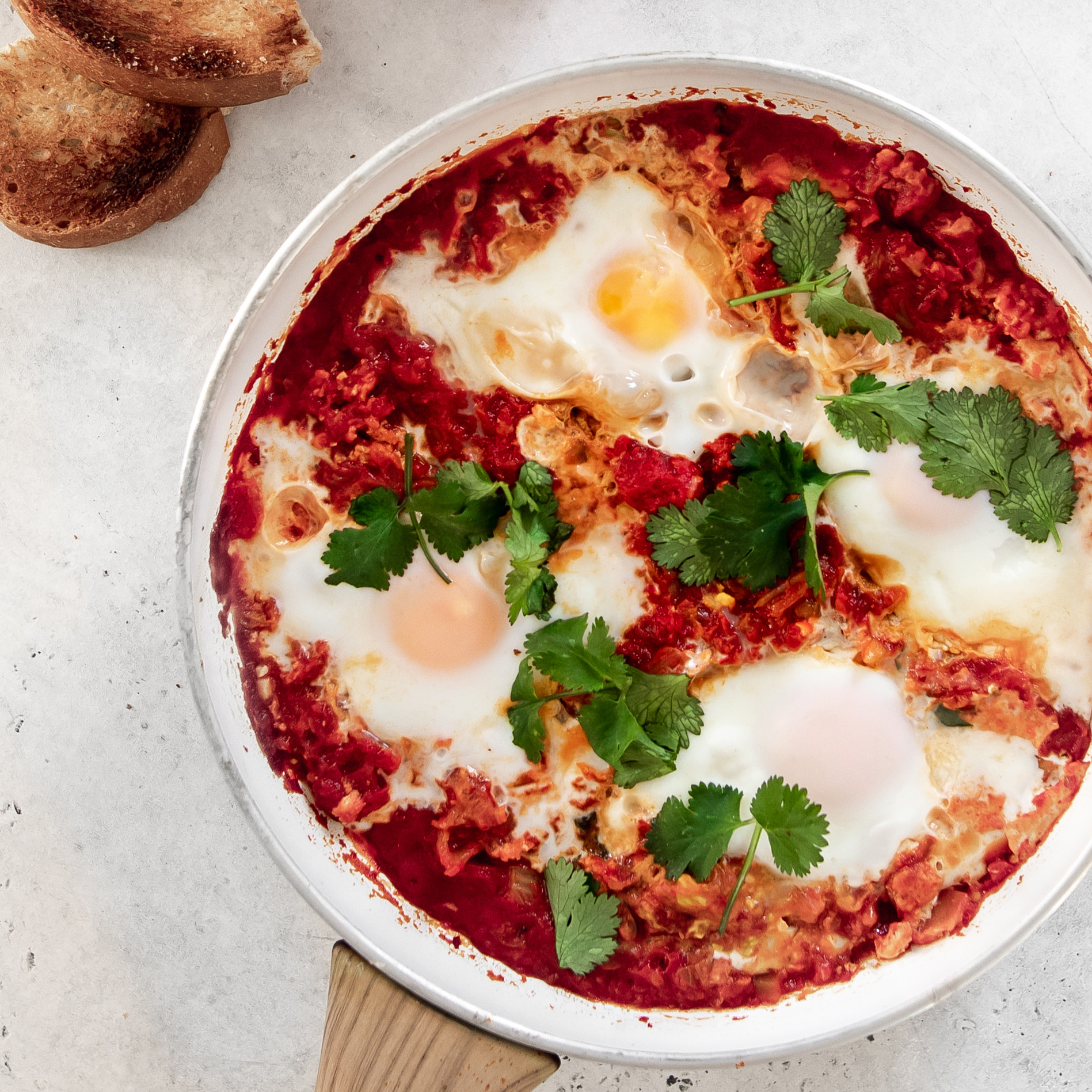 sq-Stove-Top Kimchi Shakshuka