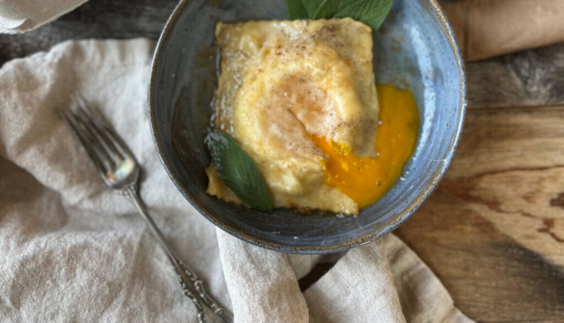 th-egg-yolk-ravioli